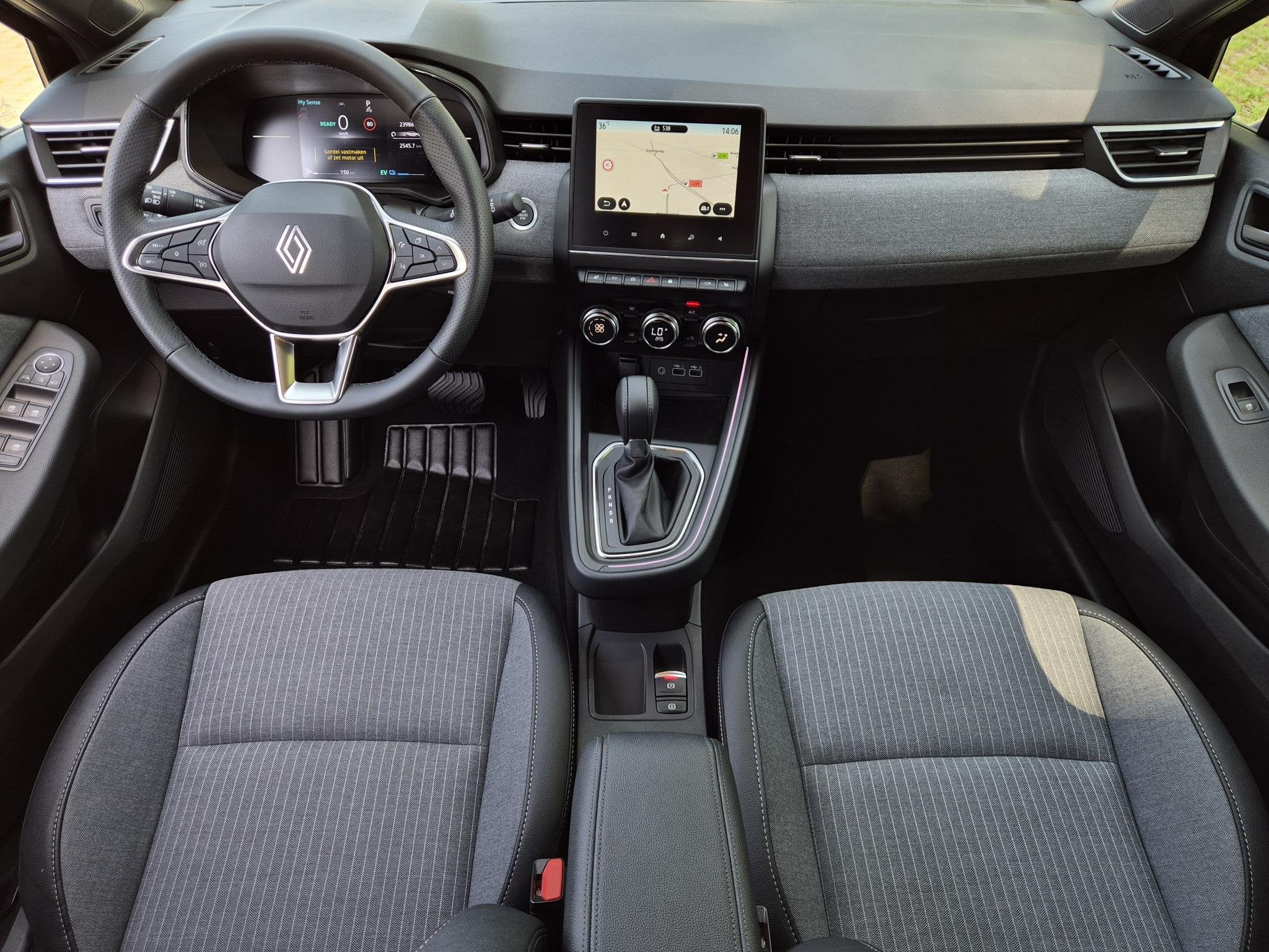Renault Clio 1.6 E-Tech Full Hybrid 145 techno / Fabrieksgar, 145 pk, Automatische klimaatregeling, Gebruikt, Euro 6