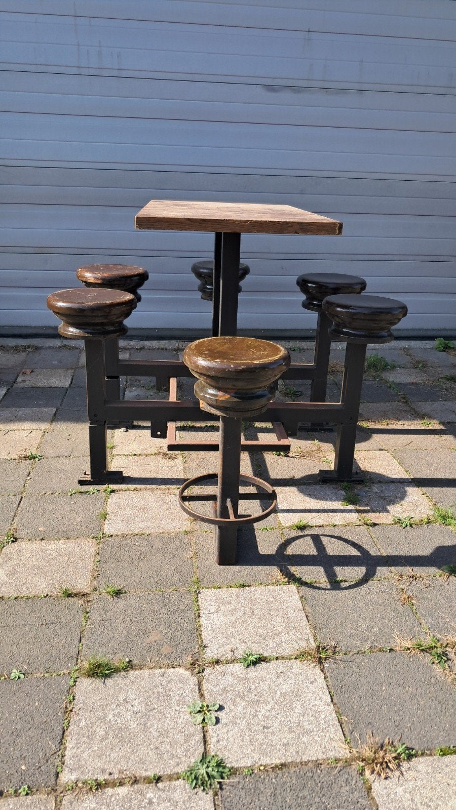 Robuuste bartafel met 4 krukken - industrieel design, Ophalen, Met voetsteun, 90 cm of meer, Hout