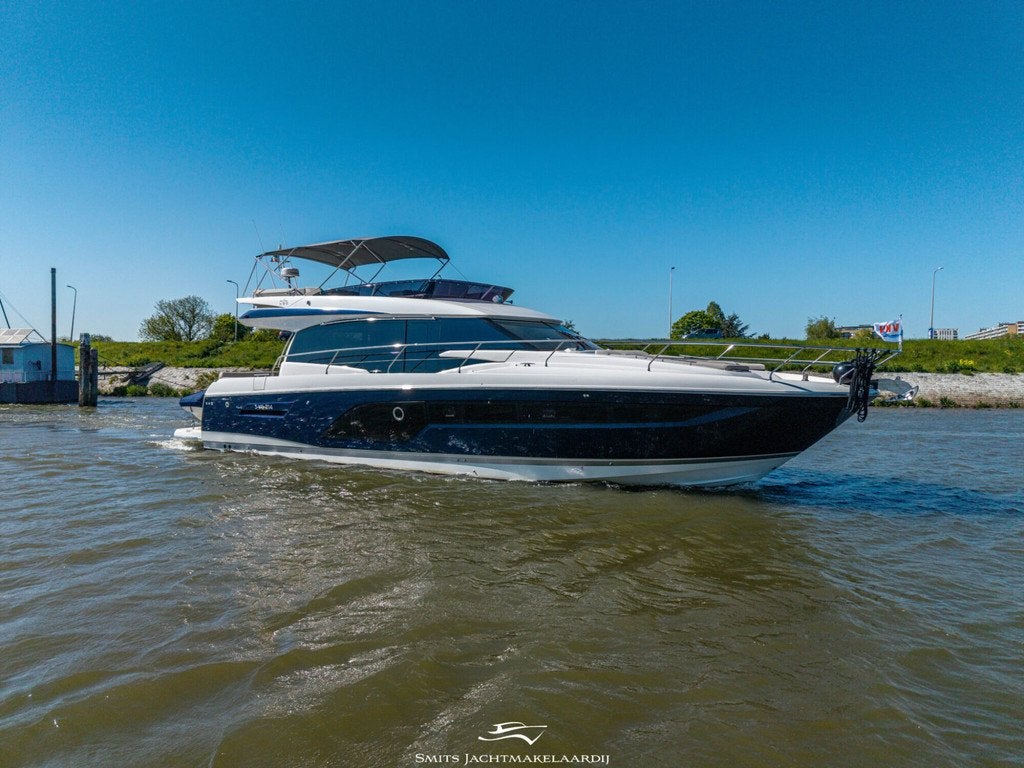 Prestige 590 Flybridge (bj 2022), Gebruikt