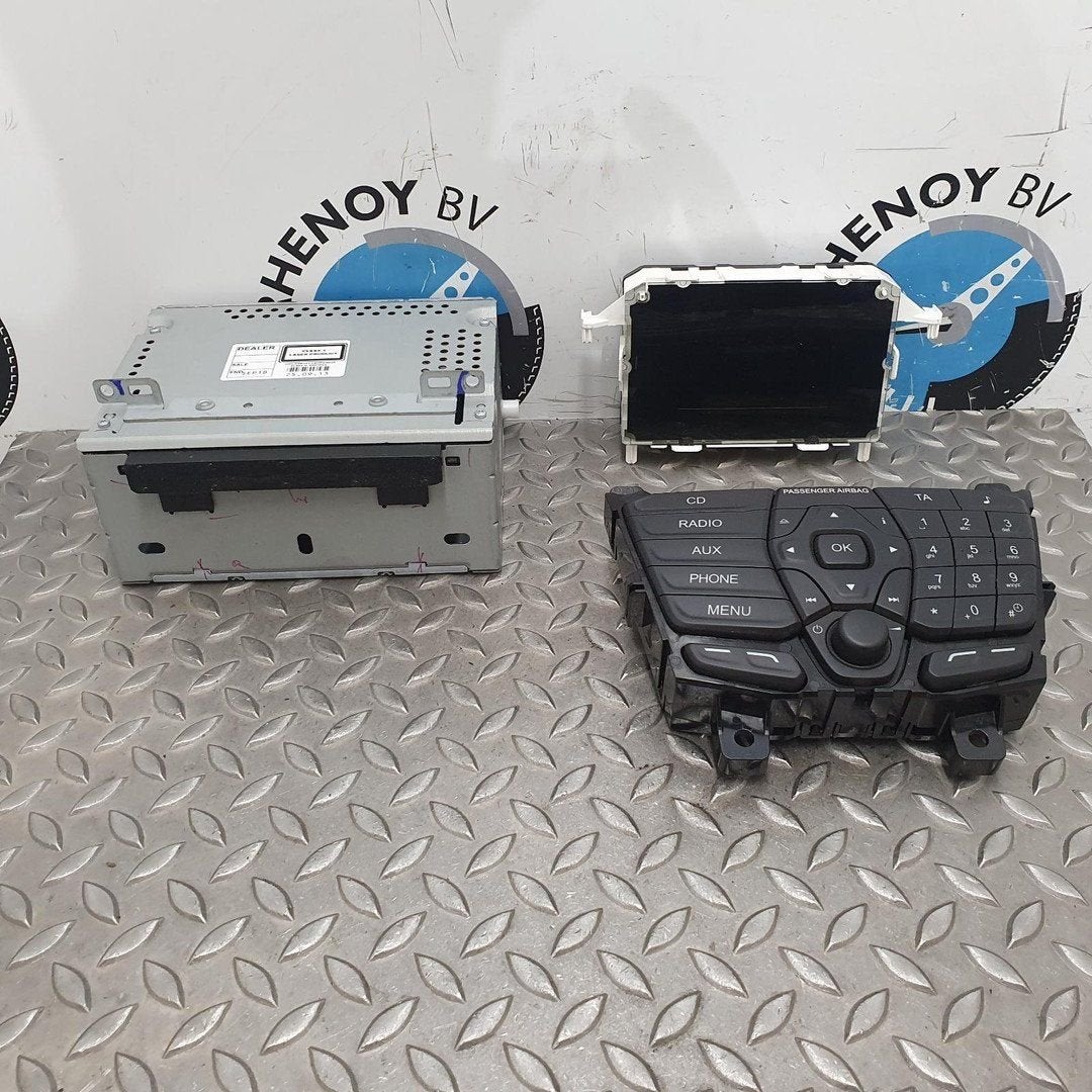 FORD TRANSIT RADIO 2015, Ophalen of Verzenden, Gebruikt, Stiba lid