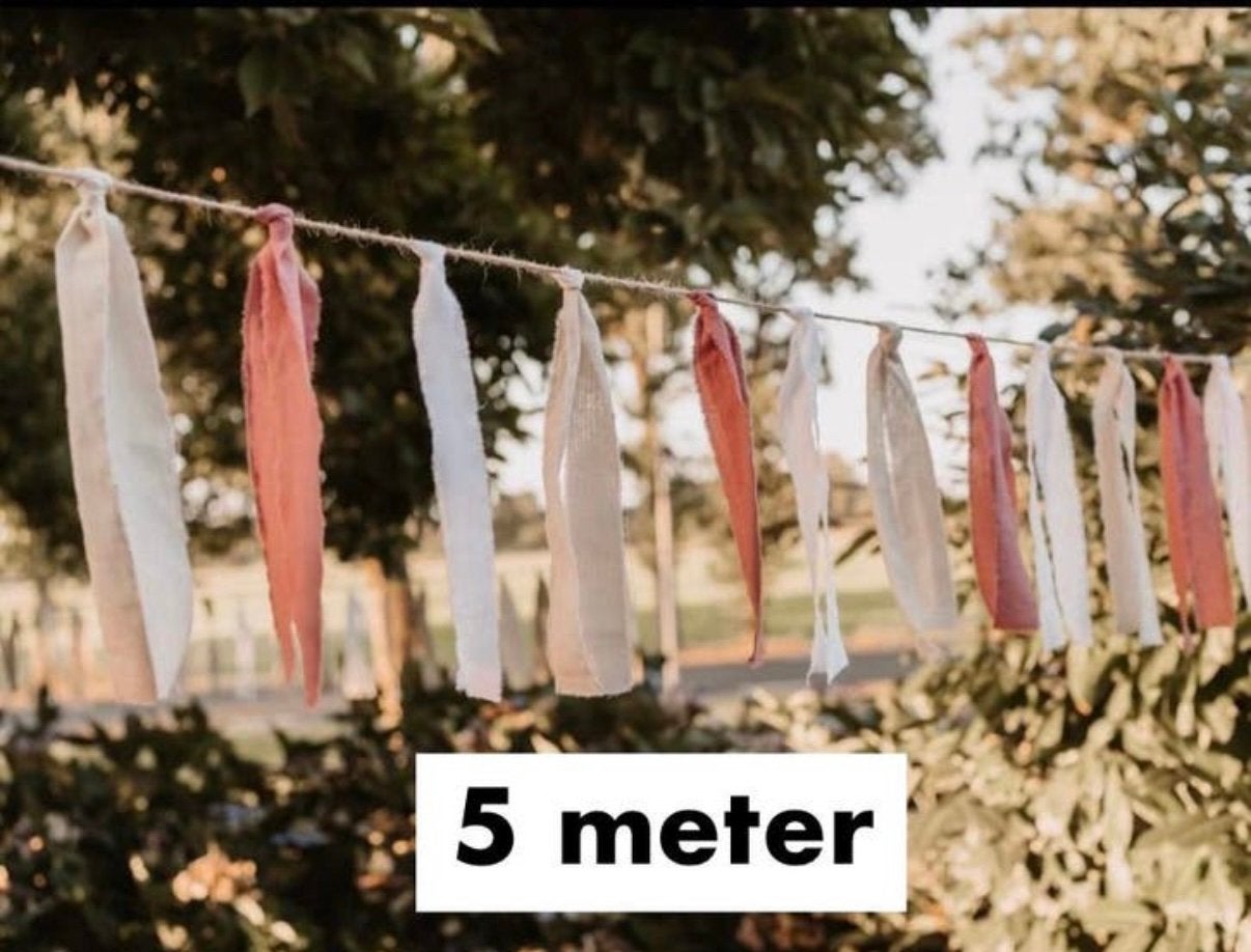 Nieuwe stoffen slinger 5 meter (dustyroze/beige/wit), Ophalen of Verzenden, Nieuw, Versiering