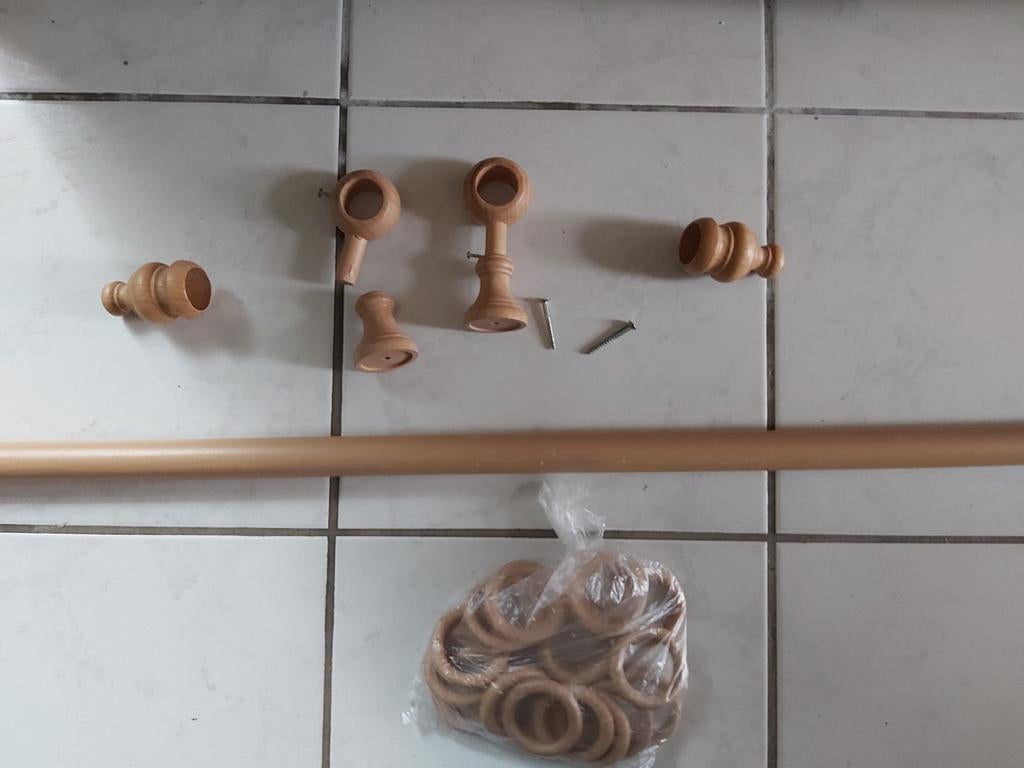 Houten Gordijnroede Set met Ringen en Bevestiging, Huis en Inrichting, Ophalen, Gebruikt, Bruin, 150 tot 200 cm