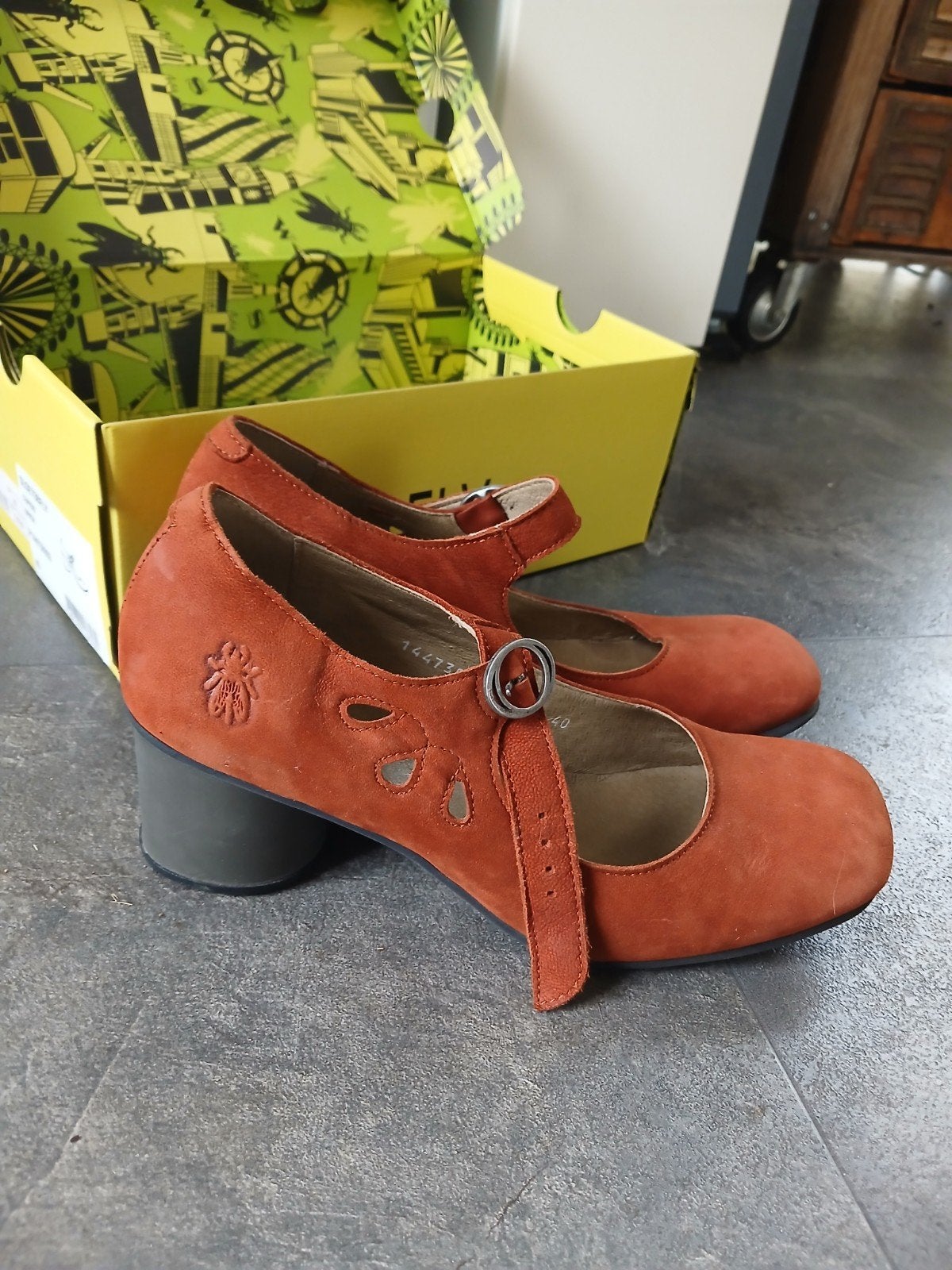Nieuwe Fly London schoenen, maat 40, Schoenen met lage hakken, Overige kleuren, Nieuw, Ophalen of Verzenden