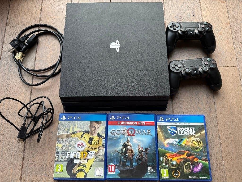 PlayStation 4 PRO 1TB met 2 controlers en 3 games, Ophalen, Met 2 controllers, 1 TB, Pro