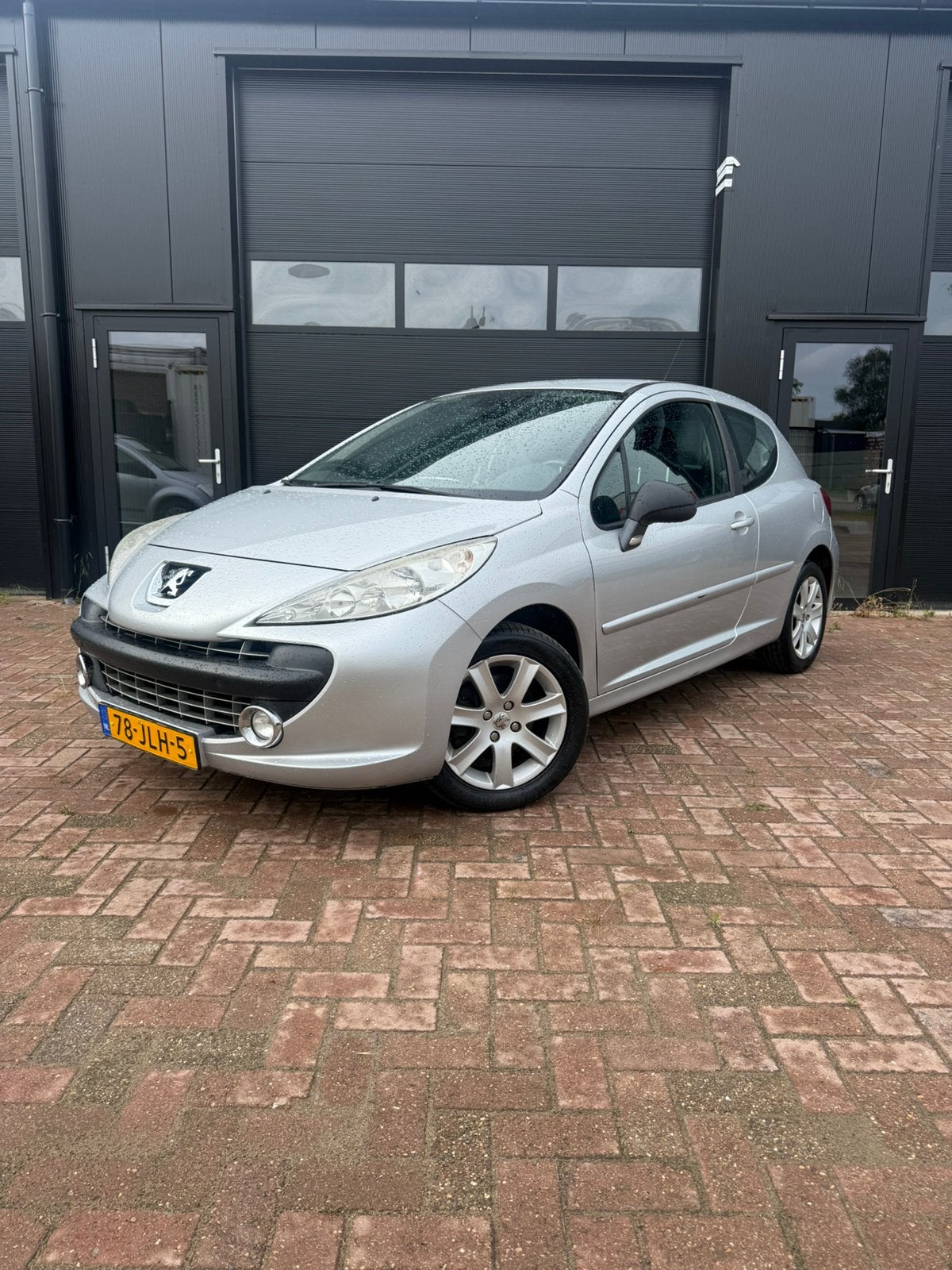 Peugeot 207 XS Pack 1.6 3DRS 2009 Grijs Airco INRUILKOOPJE, Auto's, Voorwielaandrijving, Stof, Zwart, 4 cilinders