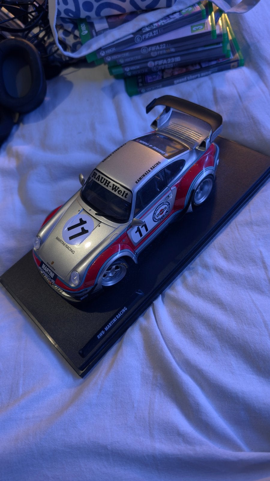 Solido 1:18 Porsche 911 993 RWB Martini Racing #11, Ophalen of Verzenden, Zo goed als nieuw, Auto, Solido