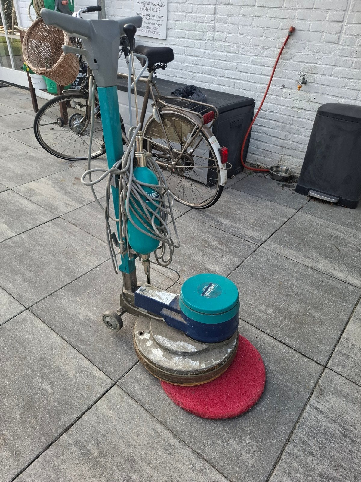 Wetrok eenschijfsmachine reinigingsmachine, Ophalen