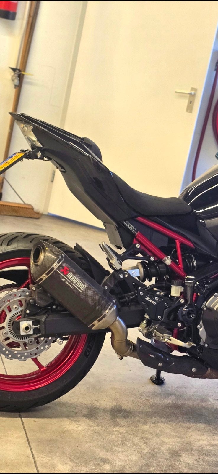 Uitlaatdemper AK z900 performance, Ophalen of Verzenden, Zo goed als nieuw