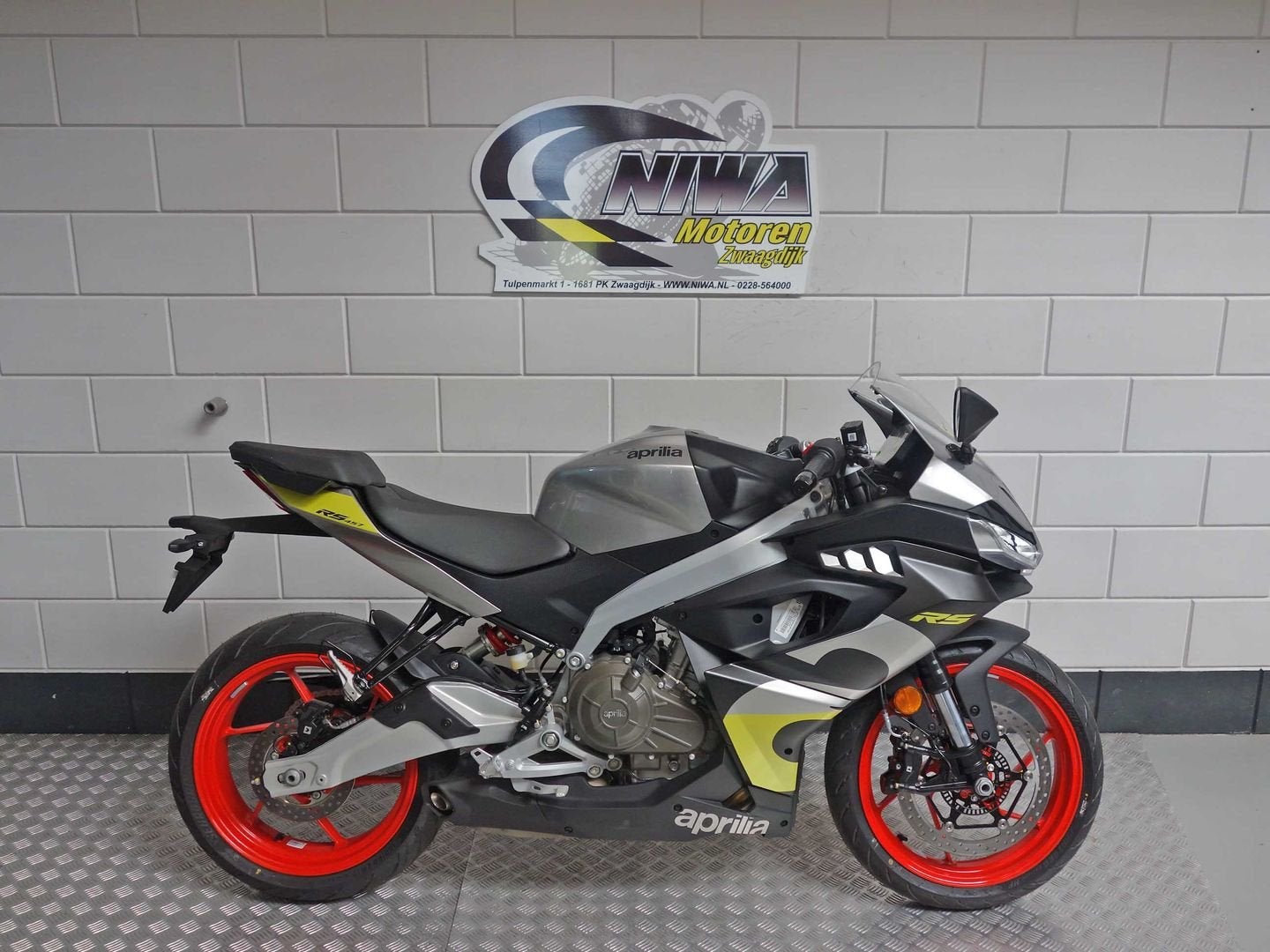 APRILIA RS 457, Motoren, 2 cilinders, Bedrijf, Onbekend, Super Sport
