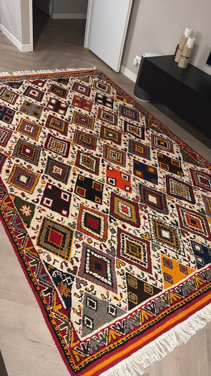 Marokkaans Azilal wollen vloerkleed 2x3m inclusief 2 kussens, Ophalen, Crème, 200 cm of meer, Rechthoekig