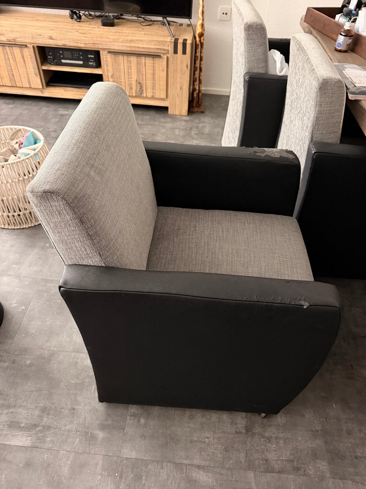 Comfortabele eetkamerstoelen - 4 stuks, Kunststof, Gebruikt, Zwart, Ophalen of Verzenden