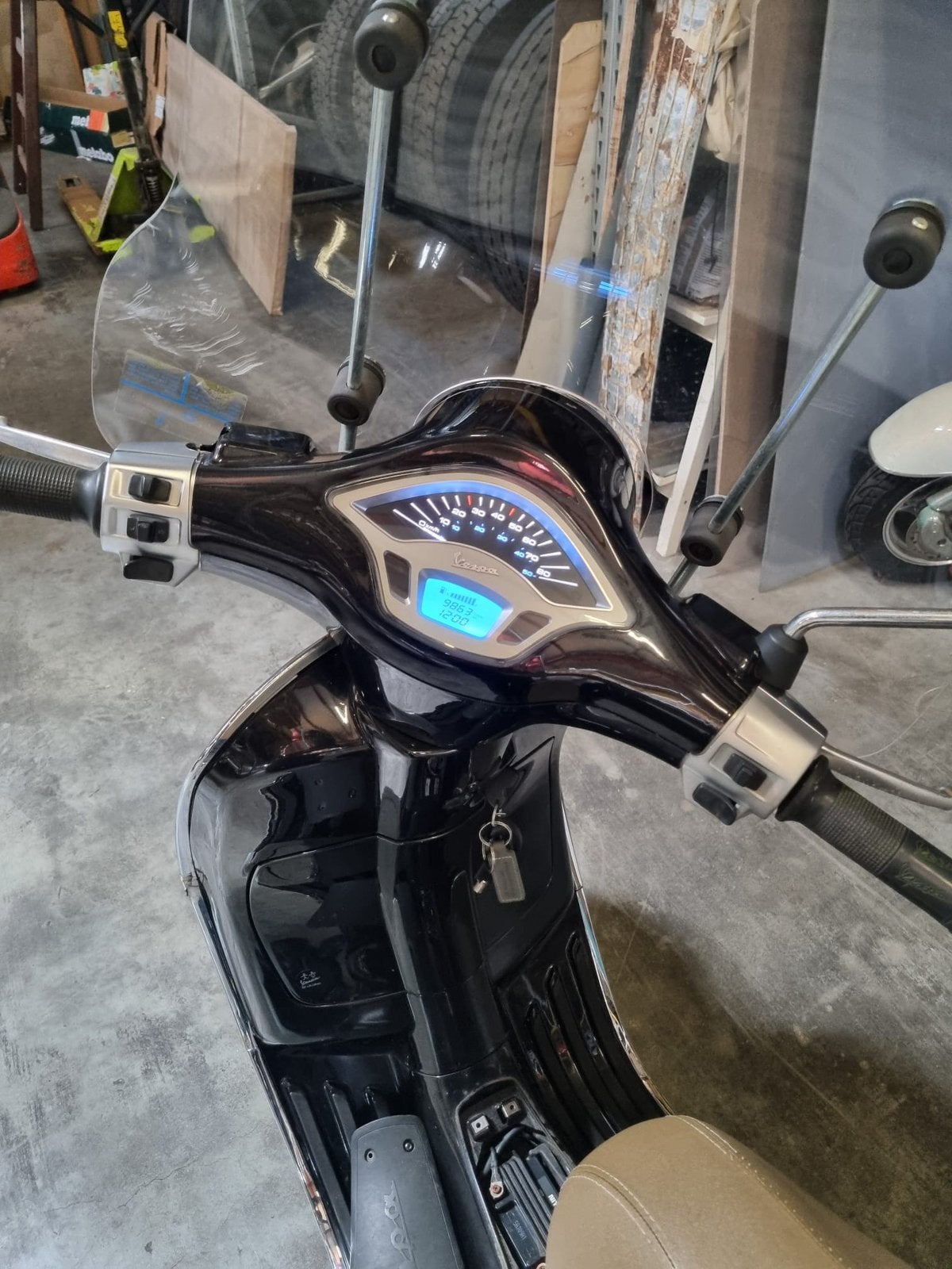 Vespa primavera 2018, Ophalen, Zo goed als nieuw, Benzine, Overige modellen