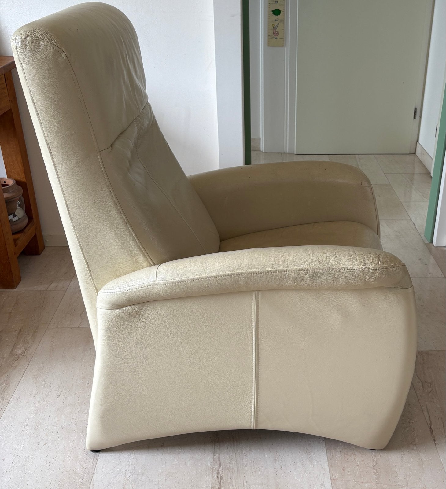 Gratis comfortabele fauteuil met handmatige bediening, Ophalen, Gebruikt, Leer, 75 tot 100 cm