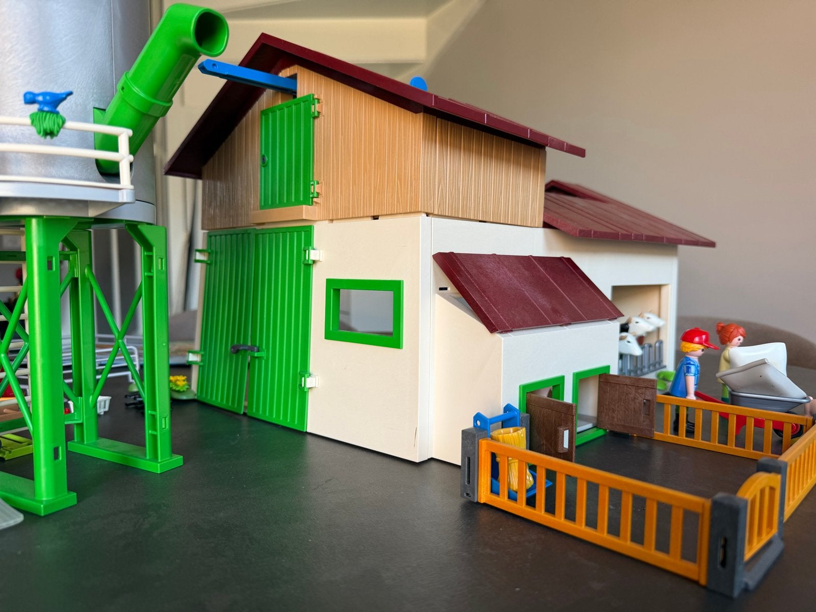 Playmobil Boerderij met Dieren en Figuren - Set 70132, Kinderen en Baby's, Gebouw, Complete set, Ophalen of Verzenden, Zo goed als nieuw