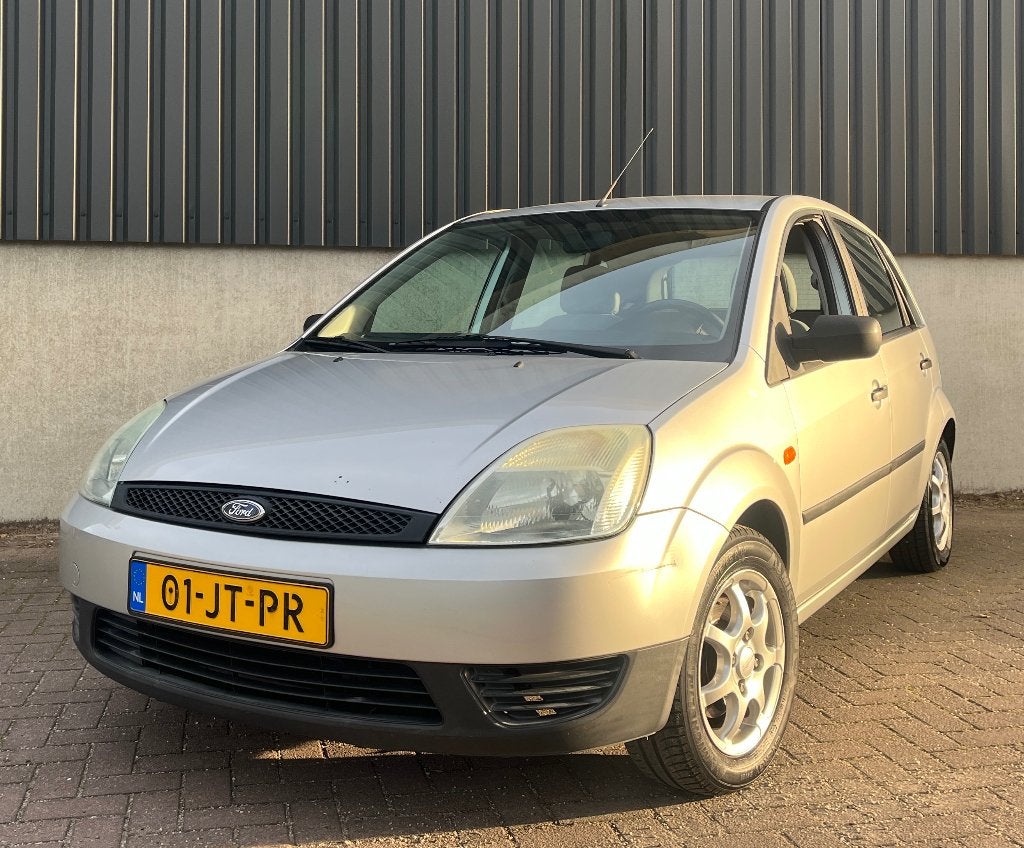 Ford Fiësta 1.3 | 5 Deurs | Apk 09-2027 | Carplay |Trekhaak