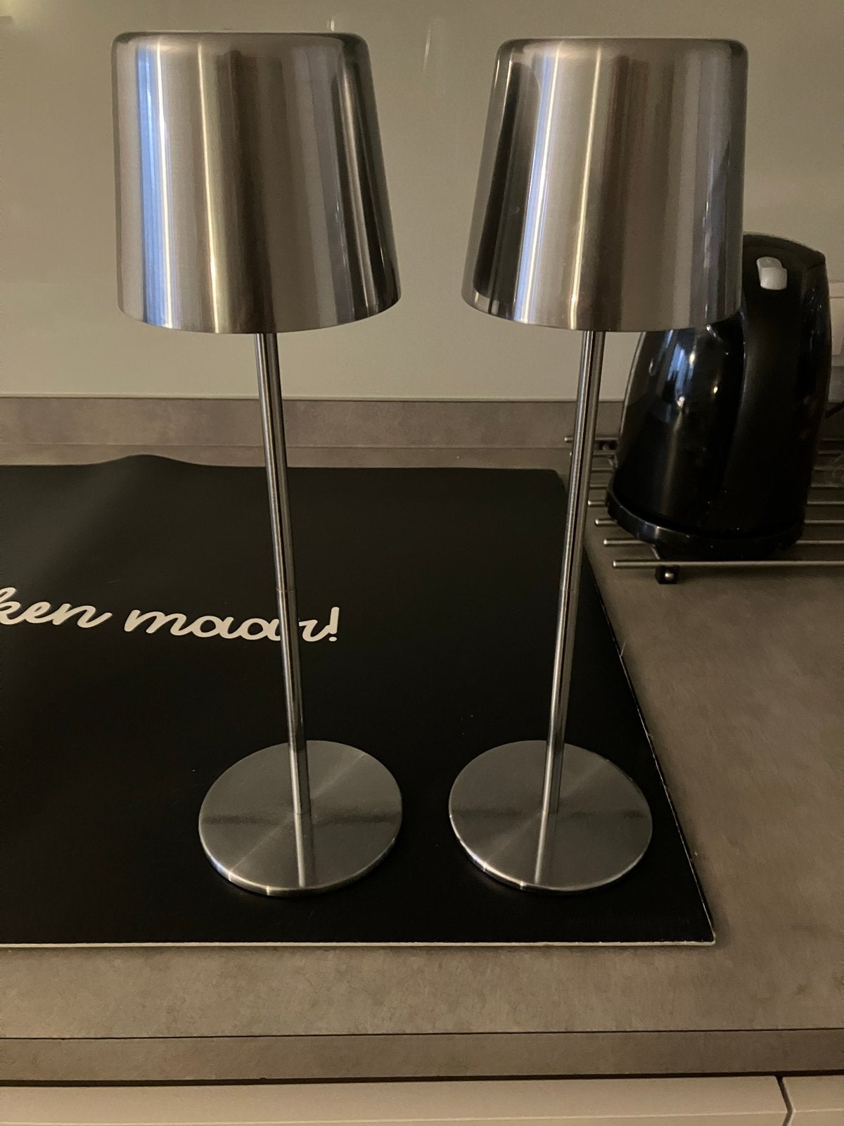 Set van 2 Oplaadbare Tafellampjes met Oplaadsnoer, Ophalen of Verzenden, Draadloos, Metaal, Modern