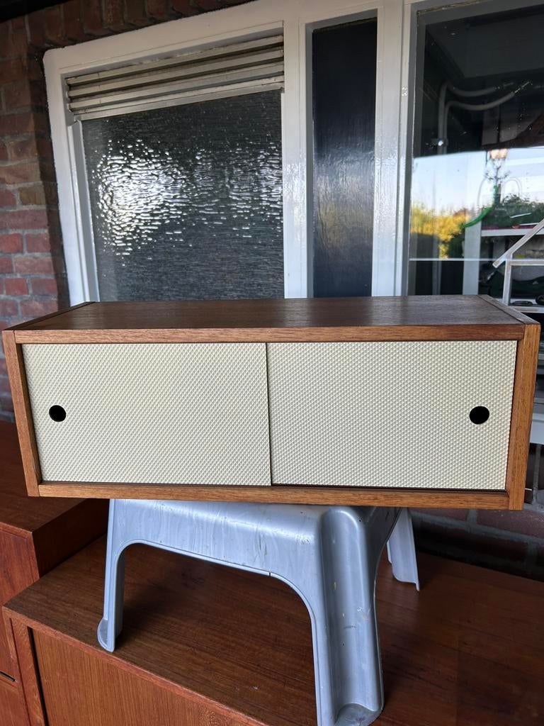 Vintage zwevend wandkastje schuifdeur teak, Ophalen of Verzenden, Zo goed als nieuw, Nvt, Nvt