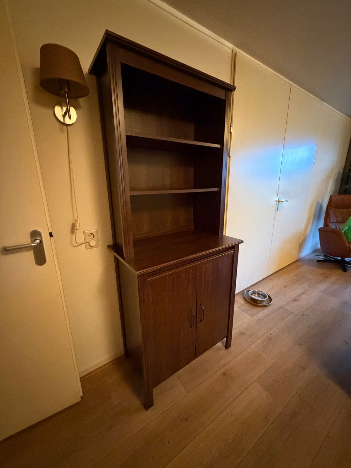 Ikea Brusali boekenkast met deuren, Ophalen, 50 tot 100 cm, Zo goed als nieuw, 150 tot 200 cm