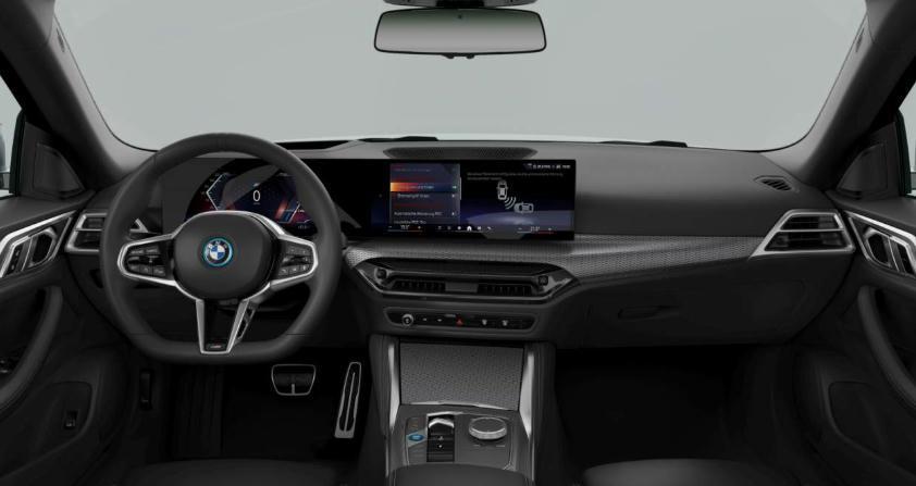 BMW i4 eDrive40 M Sport Edition 84 kWh COMFORT PACK - INNOVA, 12 maanden, Achterwielaandrijving, Zwart, 2020 kg