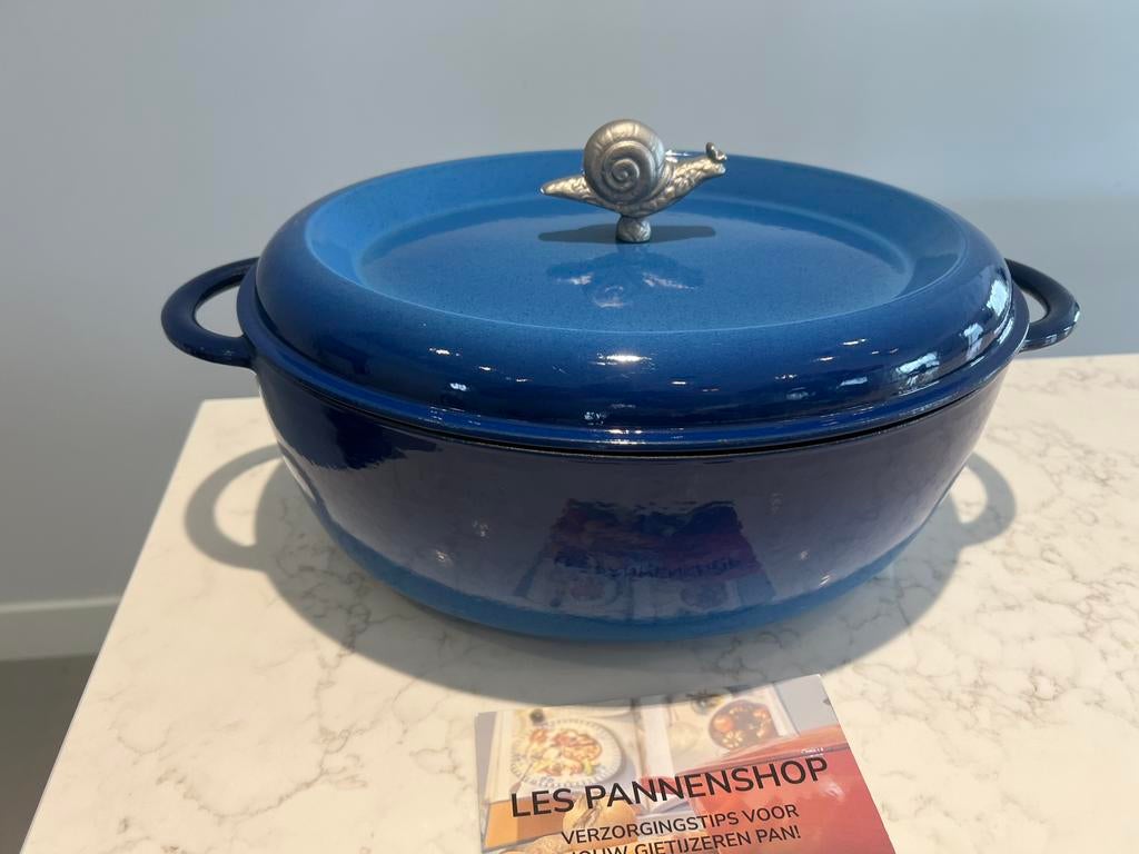 Prachtige Nomar braadpan 35 cm gevlamd blauw nieuwstaat, Gietijzer, Ophalen of Verzenden, Zo goed als nieuw, Staub