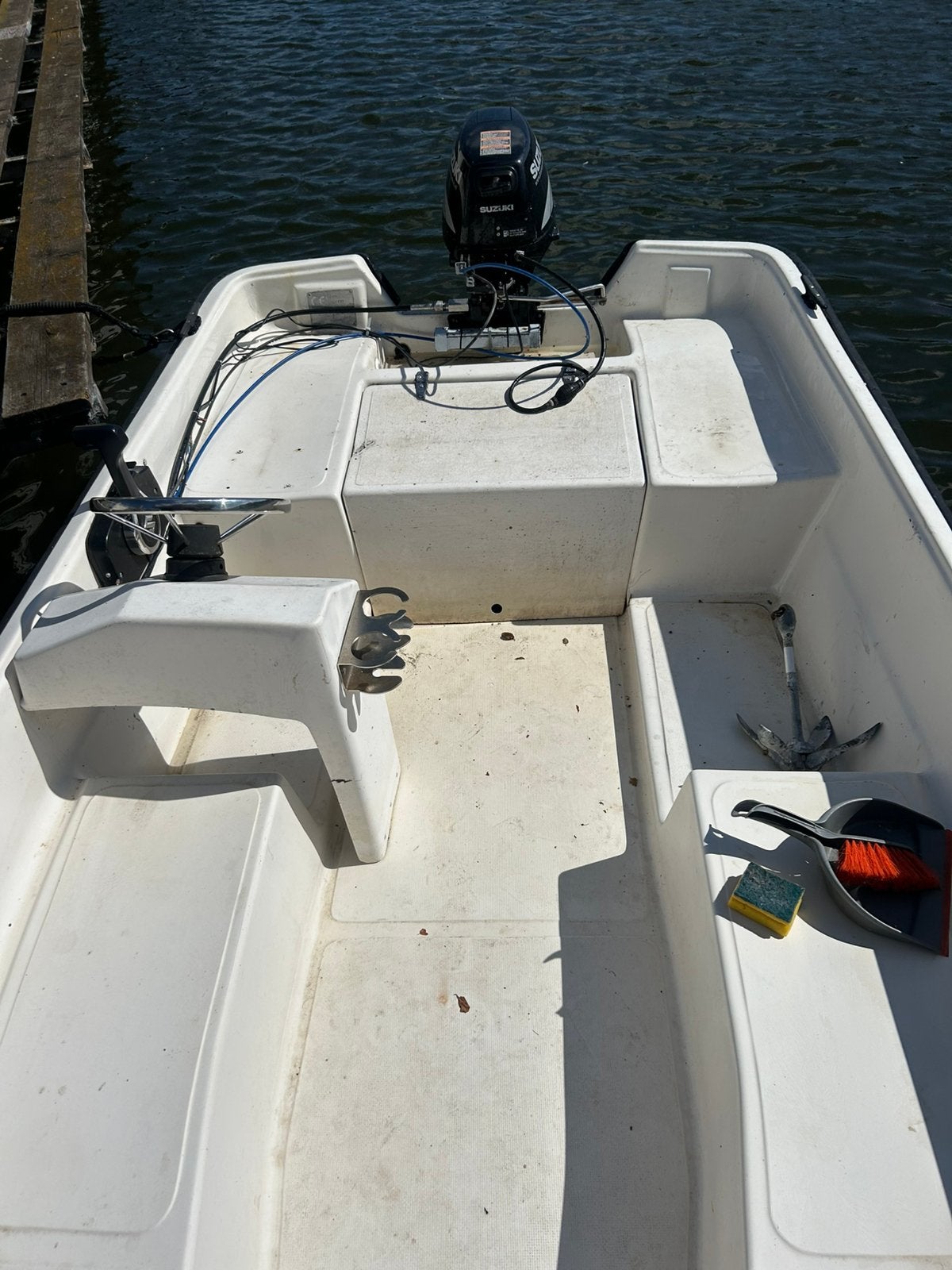 Leuke boot met nieuwe bekerhouders en aanmeertouwen, Ophalen, Gebruikt, Buitenboordmotor, Kussenset