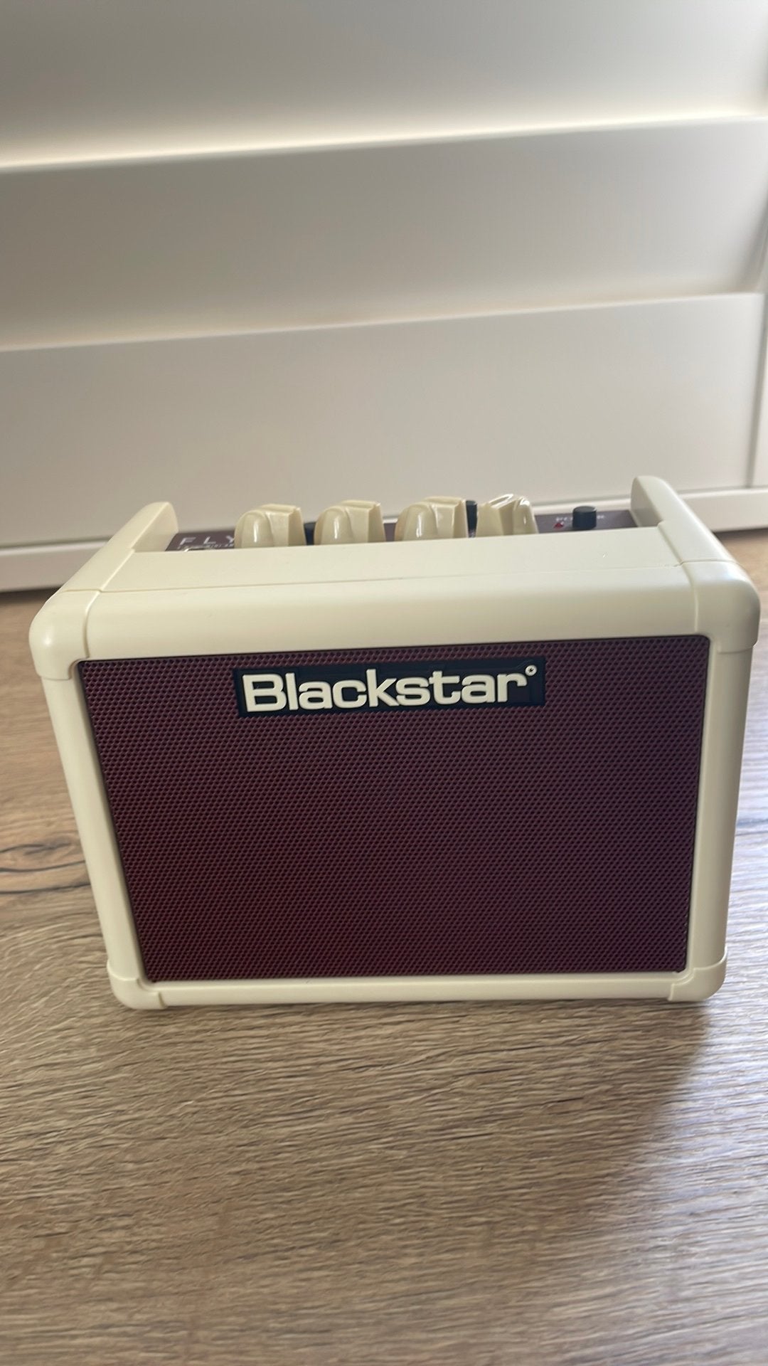 Blackstar fly mini versterker vintage uitvoering, Muziek en Instrumenten, Versterkers | Bas en Gitaar, Ophalen, Zo goed als nieuw