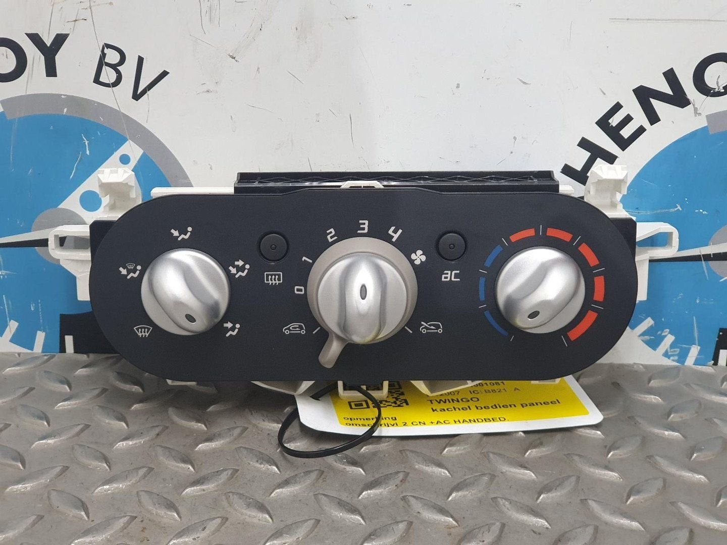 RENAULT TWINGO KACHEL BEDIENINGSPANEEL 2007, Ophalen of Verzenden, Gebruikt, ARN erkend