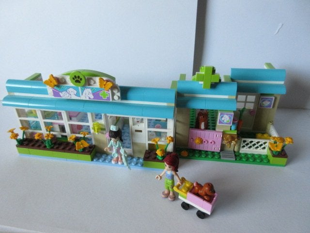 3188 Friends Heartlake Vet. Dierenkliniek, Ophalen of Verzenden, Zo goed als nieuw, Complete set, Lego