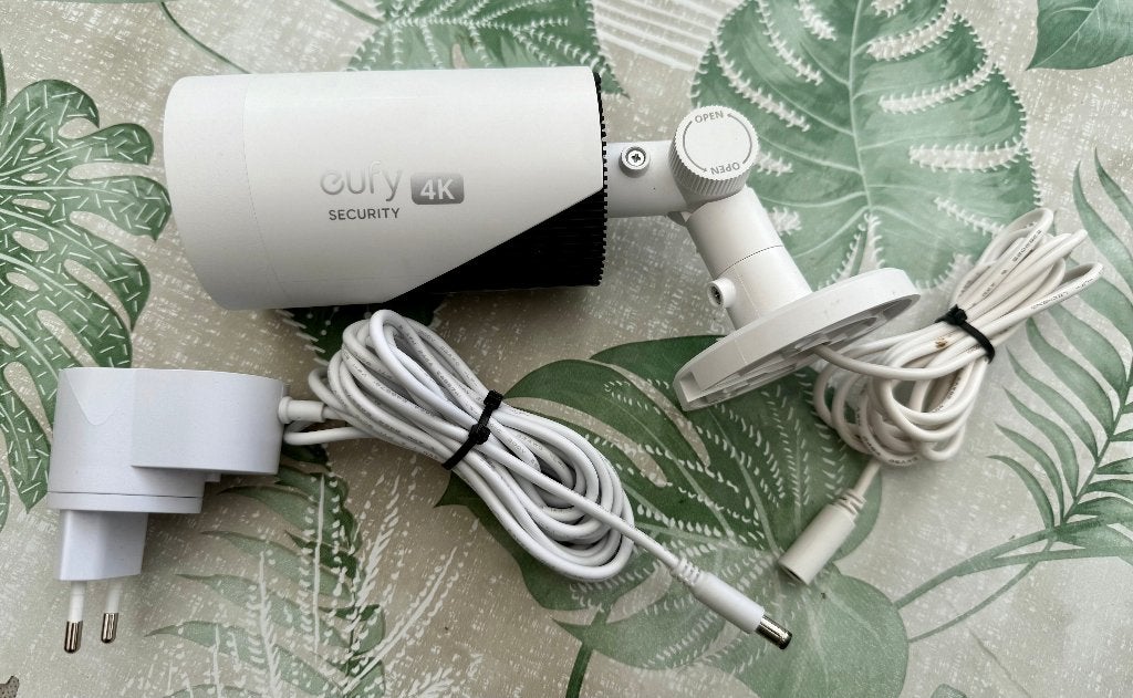 EufyCam E330 Professional 4K, Ophalen of Verzenden, Zo goed als nieuw, Buitencamera
