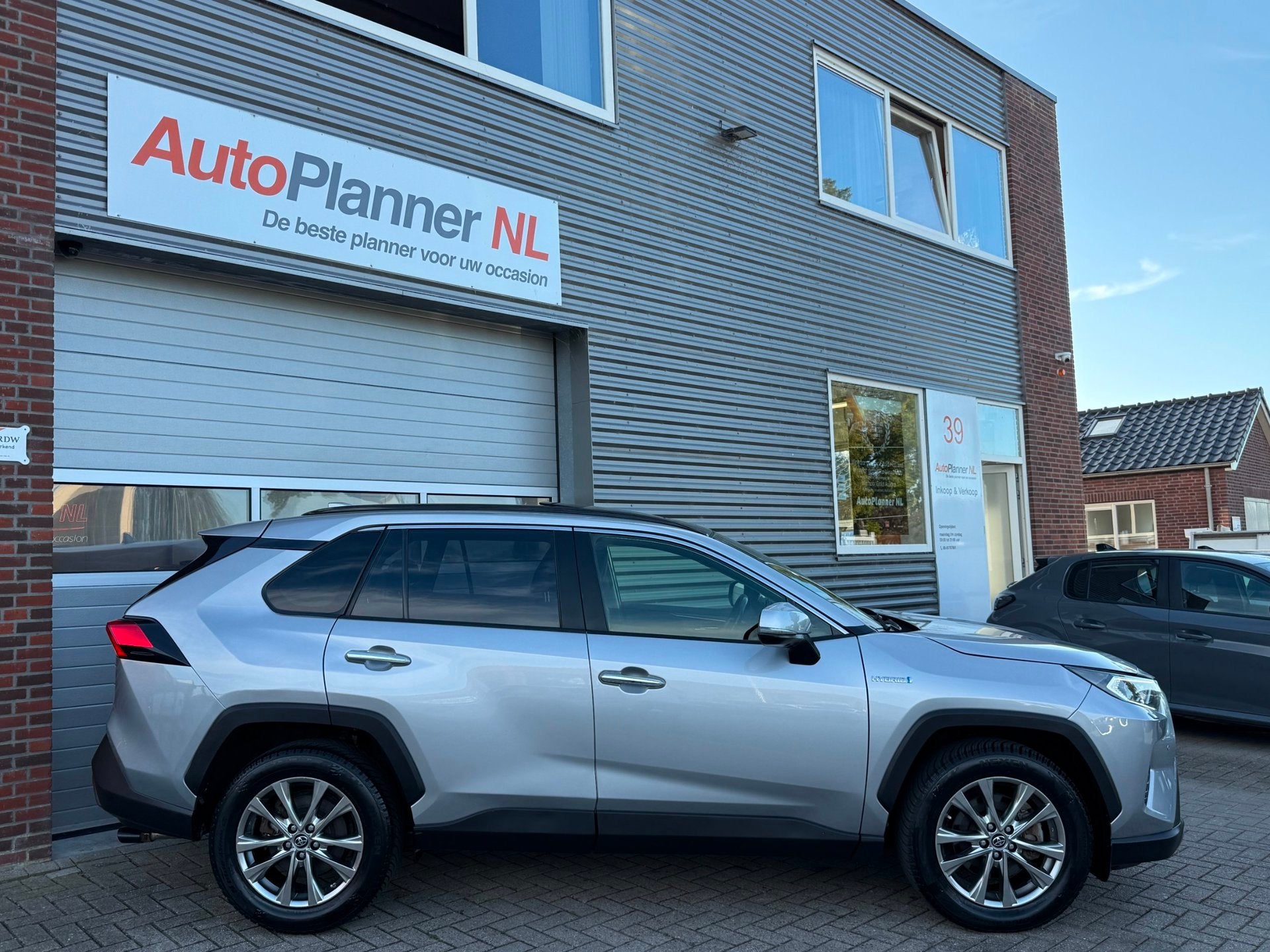 Toyota RAV4 2.5 Hybrid Executive! 360 Camera! Leder! Pano!, Automatische klimaatregeling, Gebruikt, 4 cilinders, 2487 cc