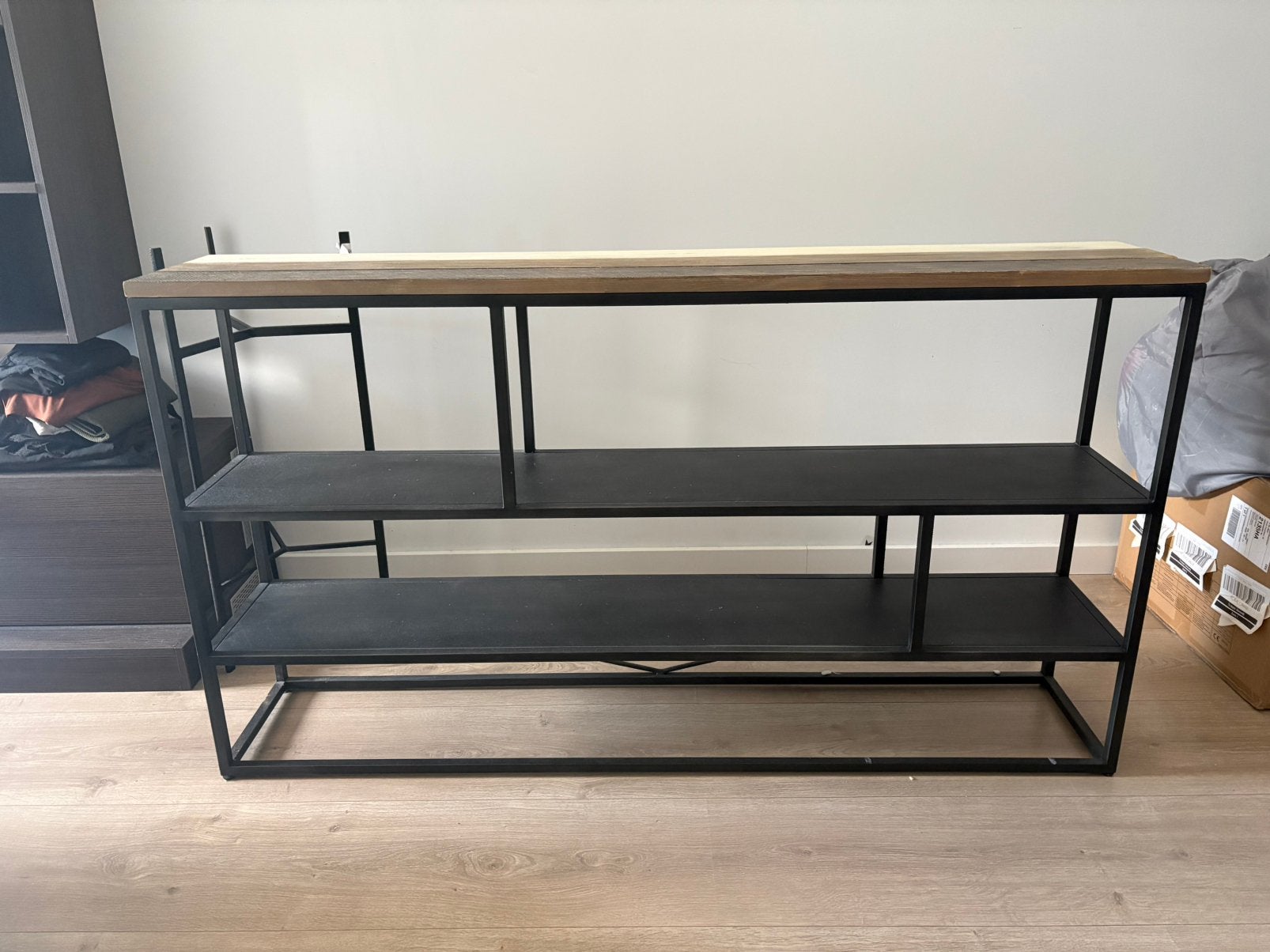 Sidetable, Ophalen, 100 tot 150 cm, Zo goed als nieuw, 25 tot 50 cm