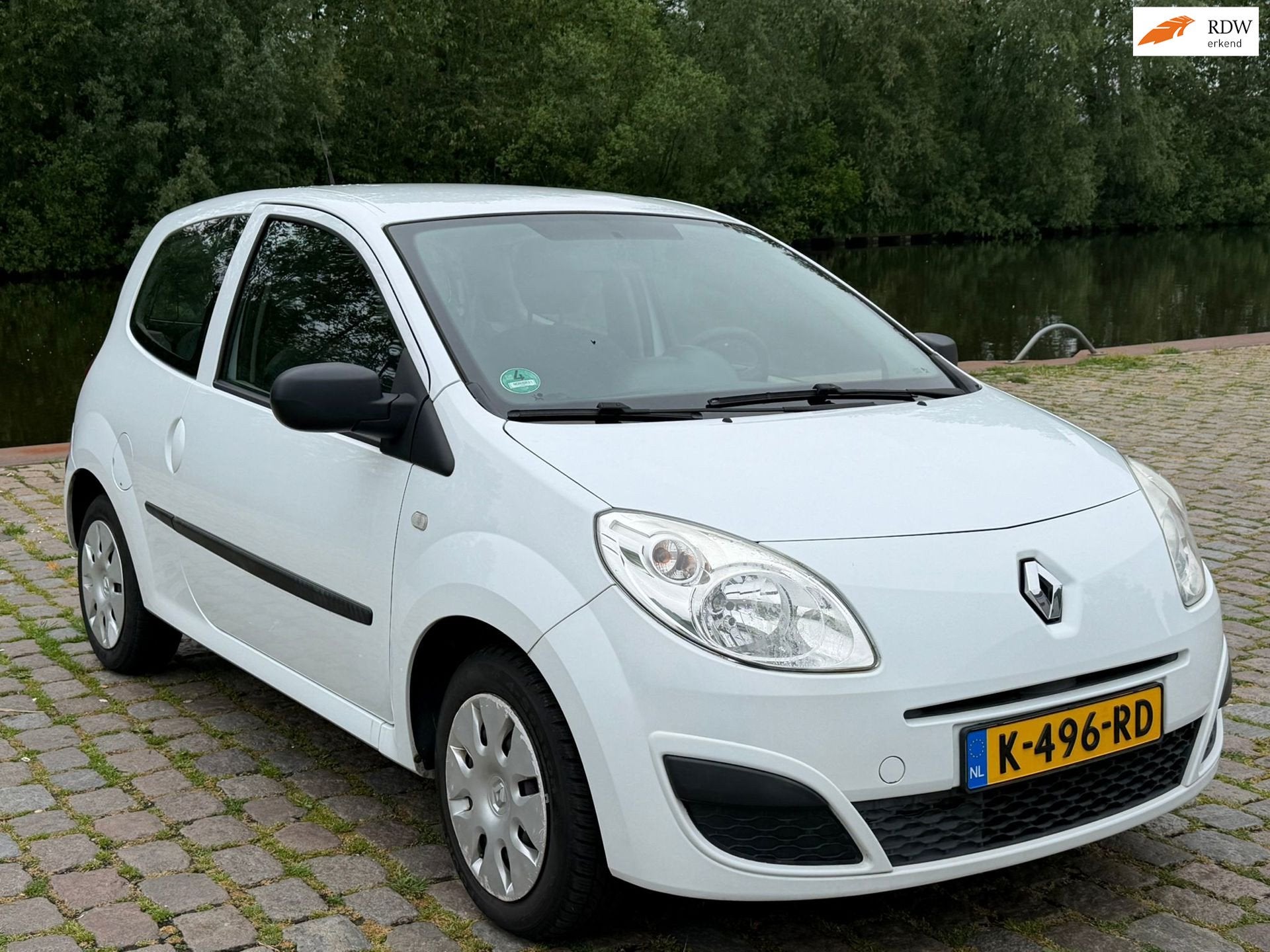 Renault Twingo 1.2 Acces Zeer netjes elektrische ramen stuur, Voorwielaandrijving, Airbags, Twingo, Gebruikt