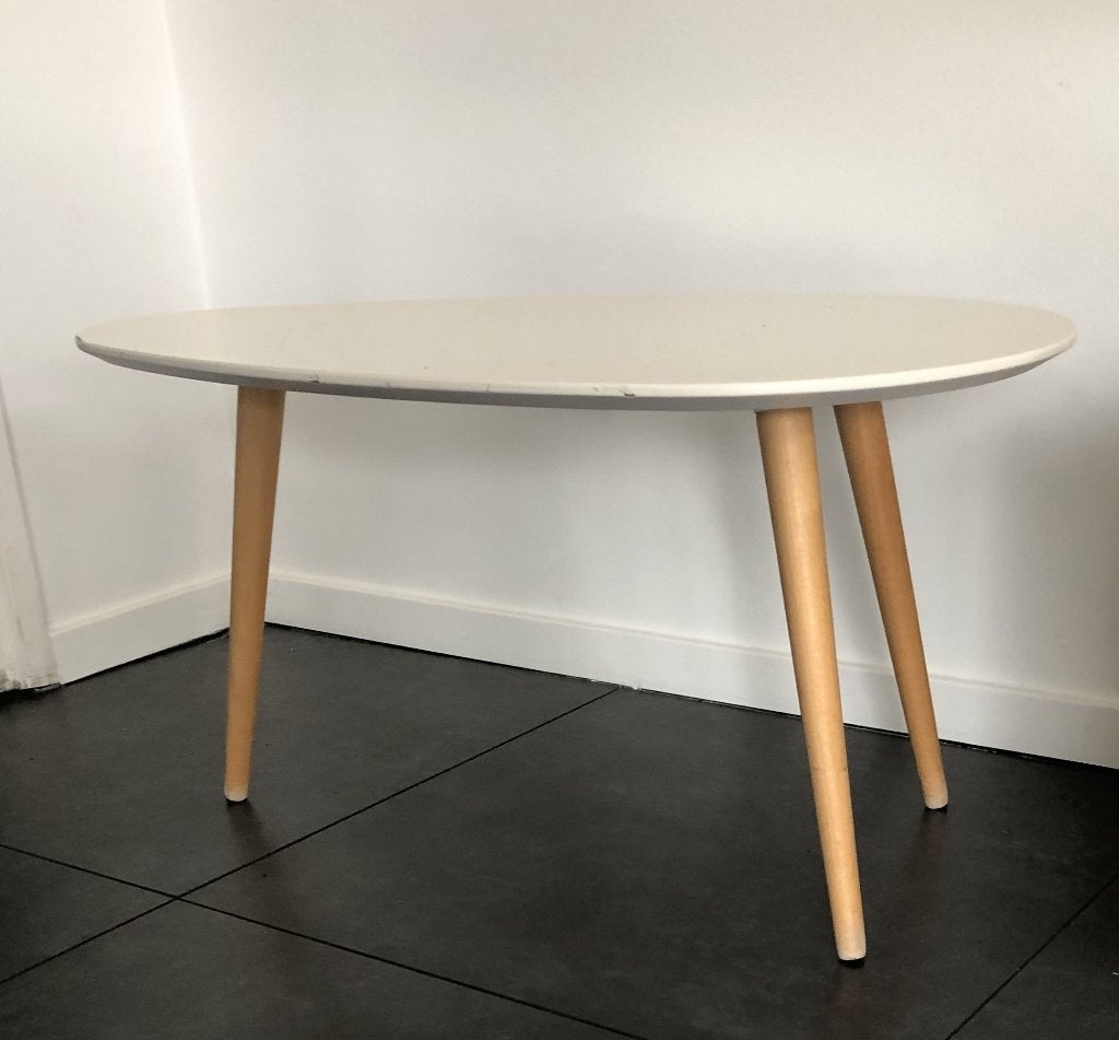 fraai driepoot tafeltje modern design vintage, Ophalen of Verzenden