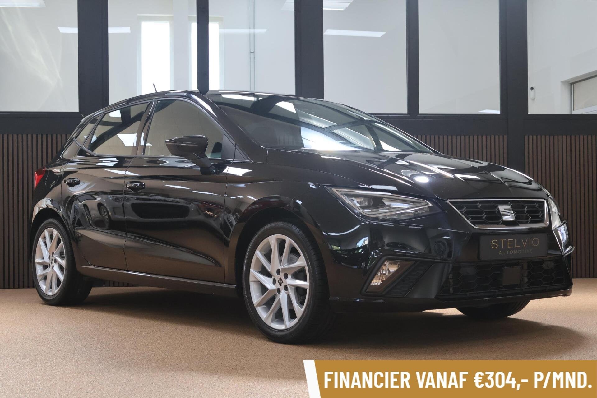 SEAT Ibiza FR 1.0 TSI 110 PK ! 2022 - 51.452 Km. Stoer!, Auto's, Seat, Voorwielaandrijving, Stof, Gebruikt, Zwart