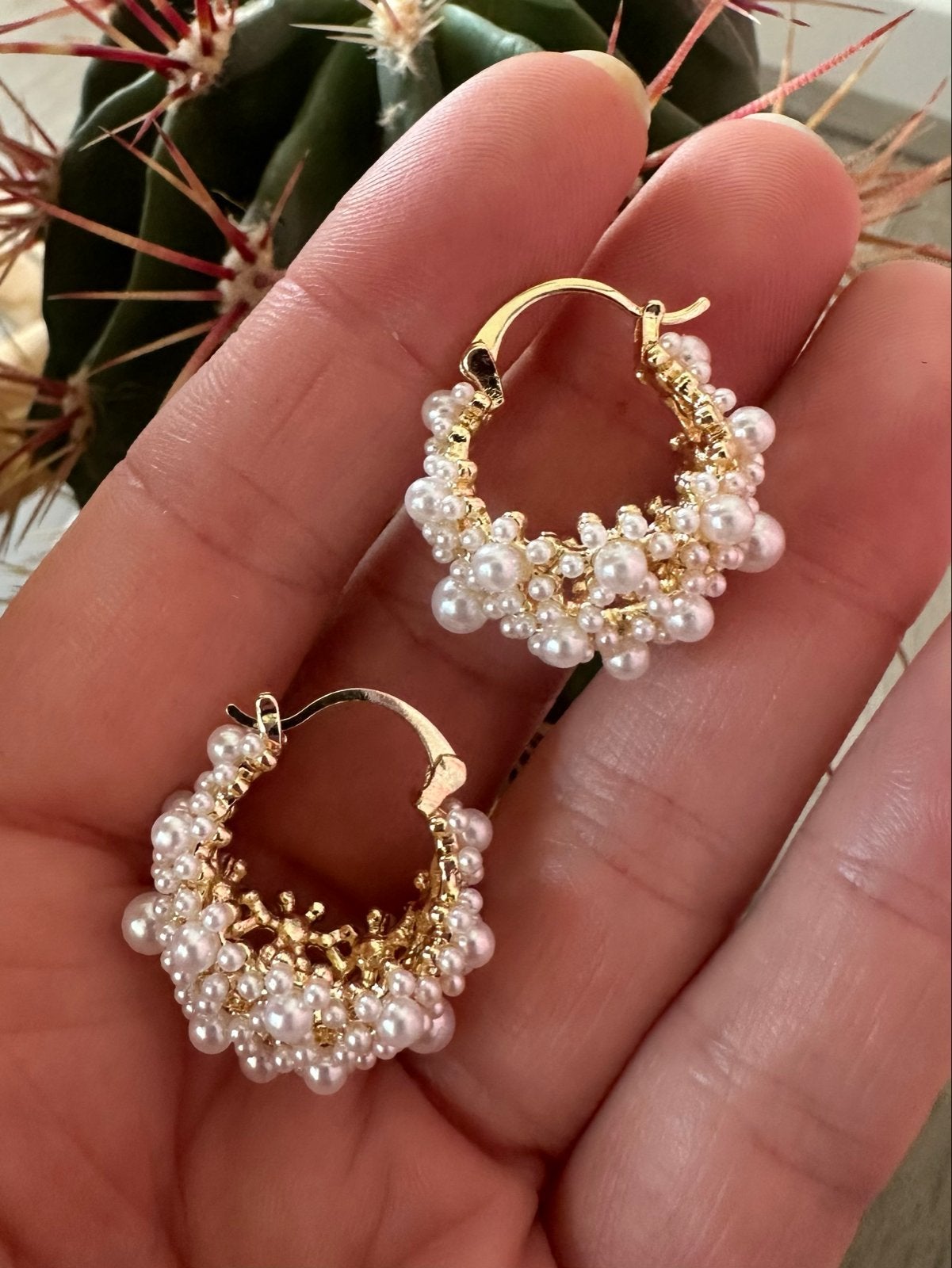 & Other Stories oorbellen met parels, Overige materialen, Hangers, Verzenden, Zo goed als nieuw