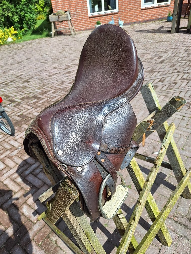 Decoratie materiaal paardenuitrusting, Ophalen, Gebruikt, Leer, Overige typen
