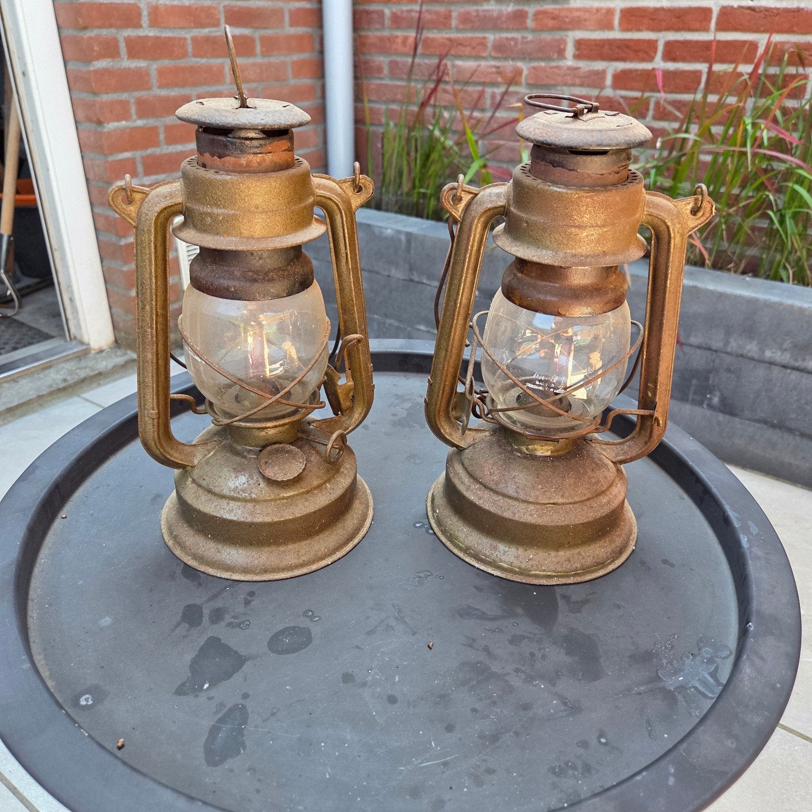 Set van 2 vintage stormlampen / olielampen met patina, Ophalen of Verzenden