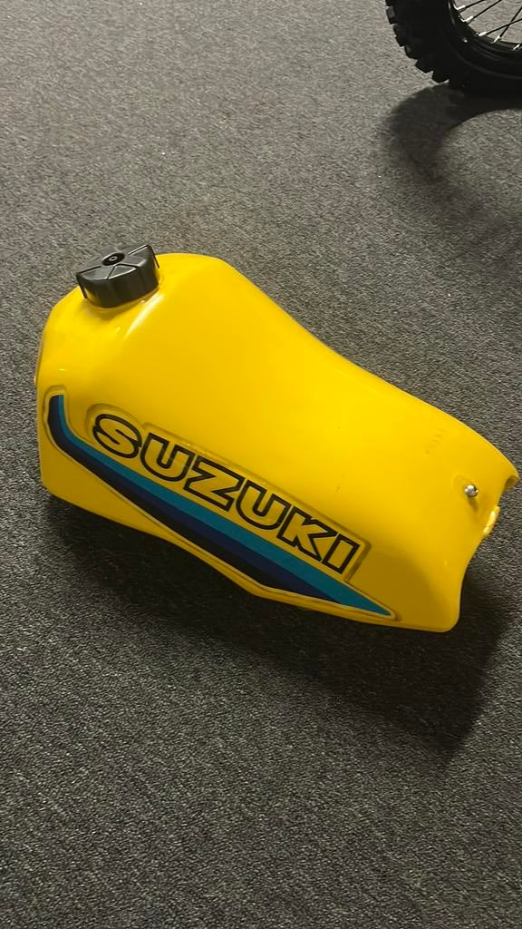 Suzuki rm 125 1981 -1982  tank, Ophalen