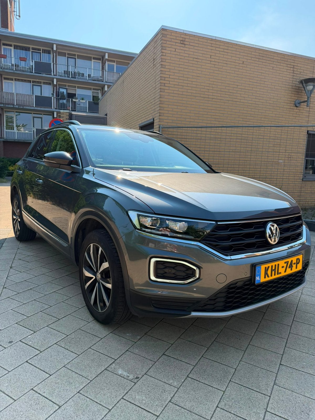 Volkswagen T-Roc 1.0 TSI 115pk 2020 Grijs, Auto's, Voorwielaandrijving, Particulier, SUV of Terreinwagen, 5 stoelen