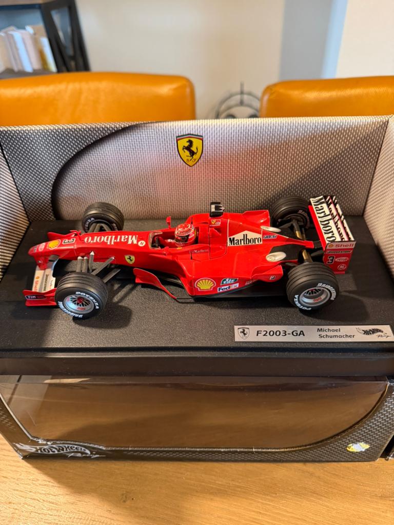 Michael Schumacher F2003-GA, Hobby en Vrije tijd, Modelauto's | 1:18, Ophalen of Verzenden, Auto, Hot Wheels
