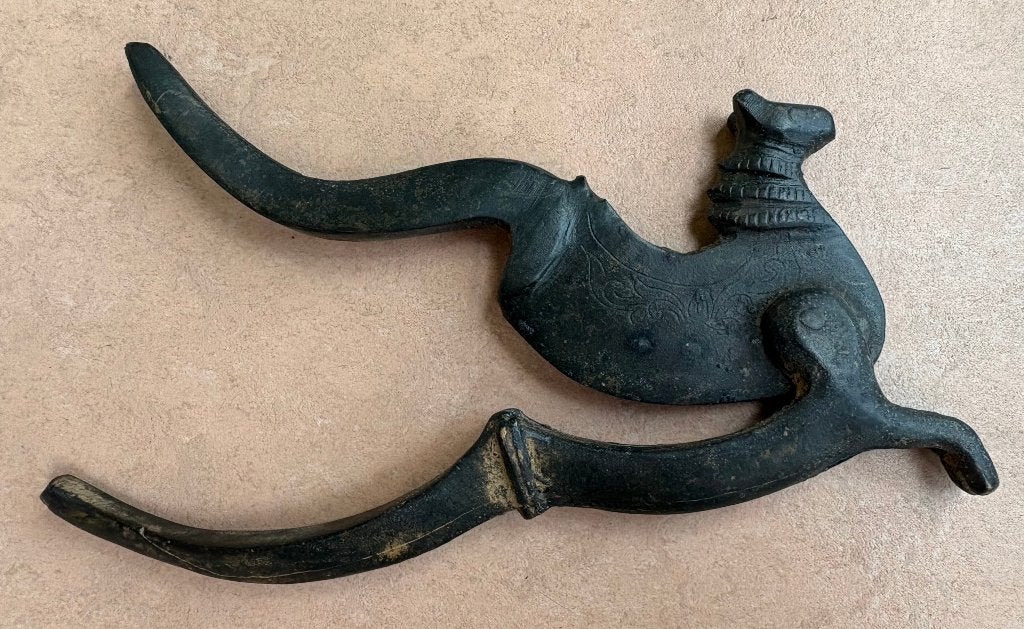 Antieke bronzen betelnootsnijder, India, Antiek en Kunst, Ophalen of Verzenden, Versierd, India, Overige typen