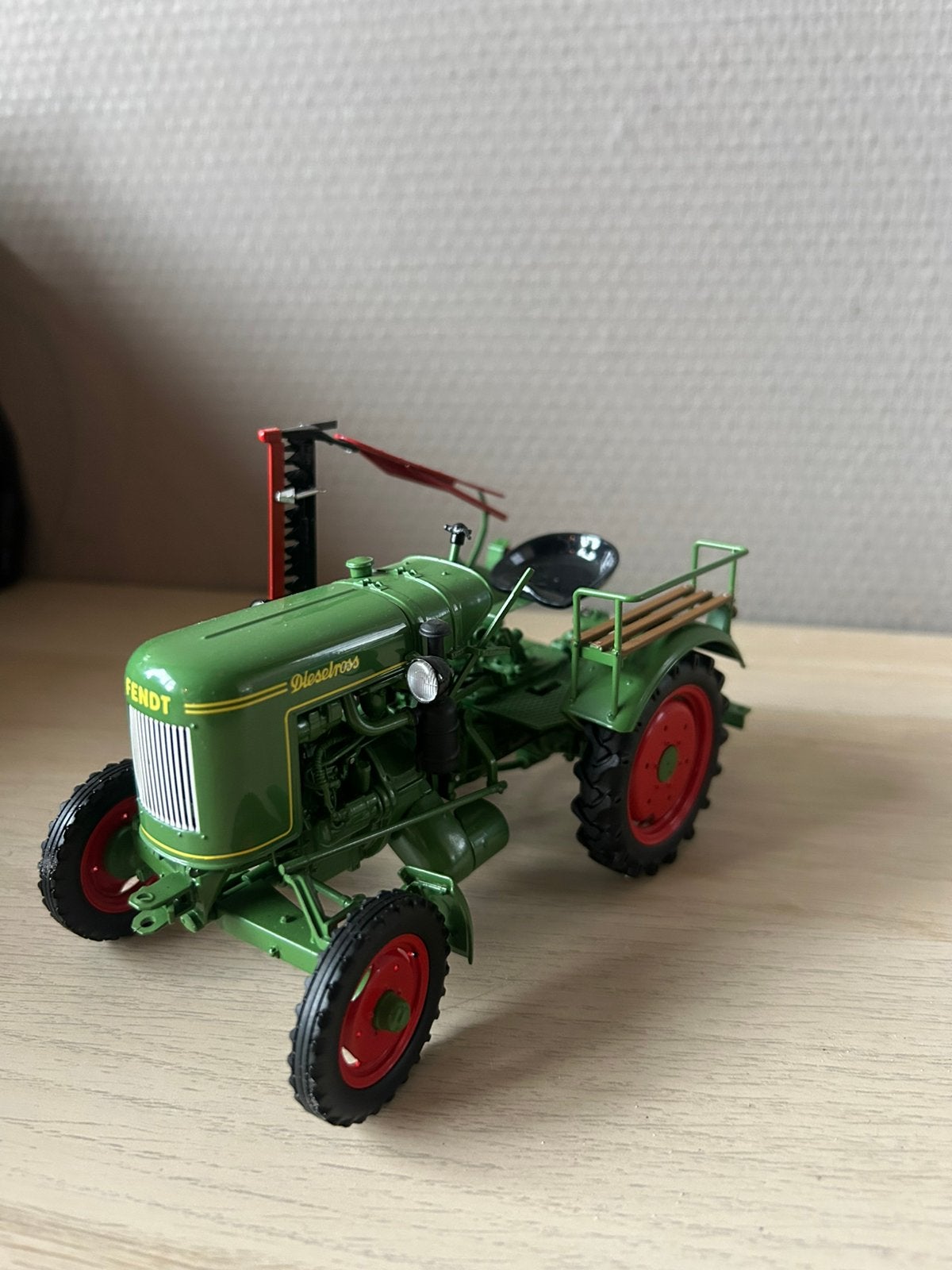 Fendt dieselross 1:18, Ophalen of Verzenden, Zo goed als nieuw, Overige typen, Overige merken