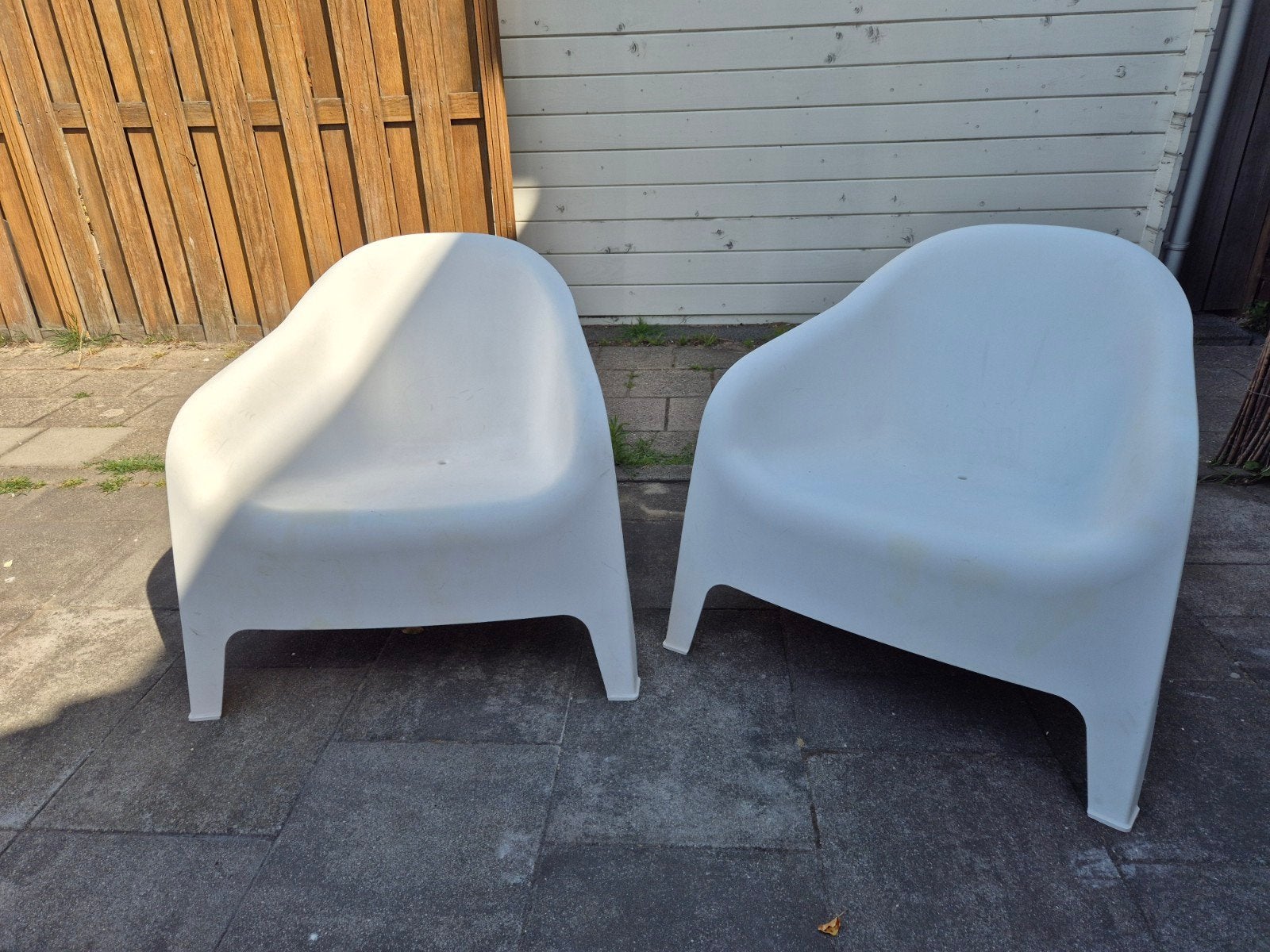 Set van 2 witte kunststof tuinstoelen van Ikea, Tuin en Terras, Tuinstoelen, Ophalen, Gebruikt
