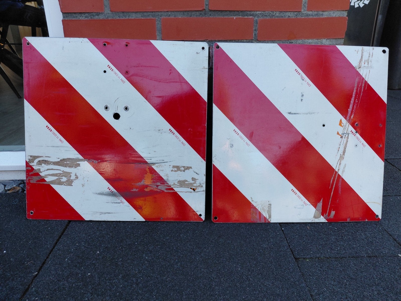 Markeringsborden DIN 11030 voor uitstekende lading, Ophalen of Verzenden, Gebruikt