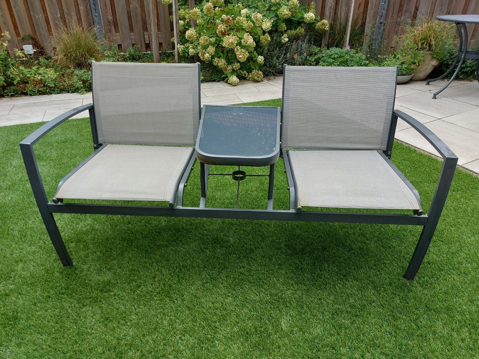 Duo bankje met glazen tafeltje, Ophalen, Aluminium