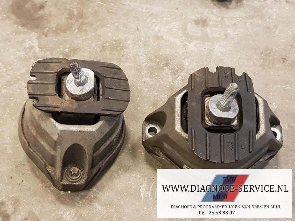 bmw M5V10 E60 E61 set motorrubbers links en rechts 6762607 6, Gebruikt, -, -, Ophalen of Verzenden