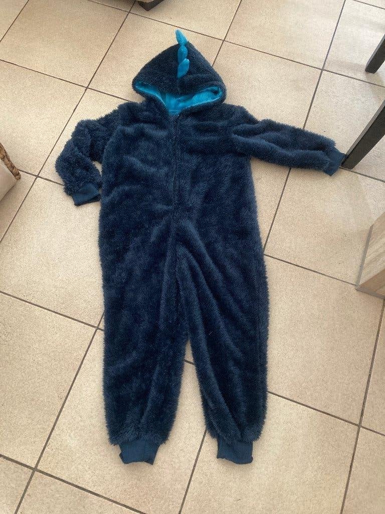 Nieuwe blauwe onesie ' Dino ' maat 104 / 110, Ophalen of Verzenden, Nieuw, Jongen of Meisje, Nacht- of Onderkleding