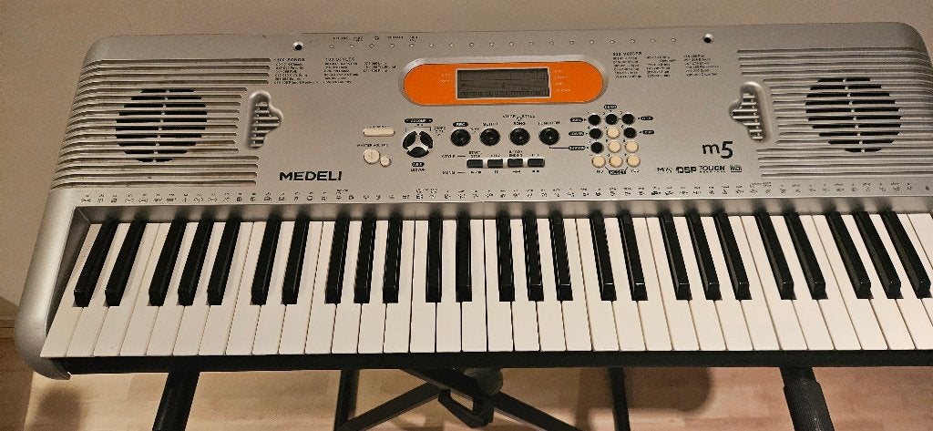 Keyboard Medeli M5, Aanslaggevoelig, Ophalen, Overige merken, 61 toetsen