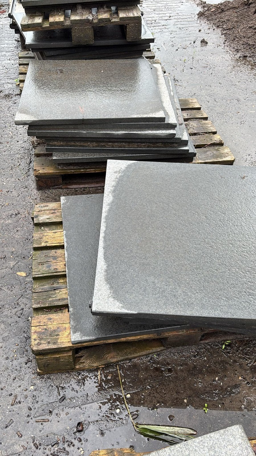 Basalt tegels 80x80x3 cm - 30 stuks, Tuin en Terras, Tegels en Klinkers, Ophalen, Gebruikt, Terrastegels, Natuursteen
