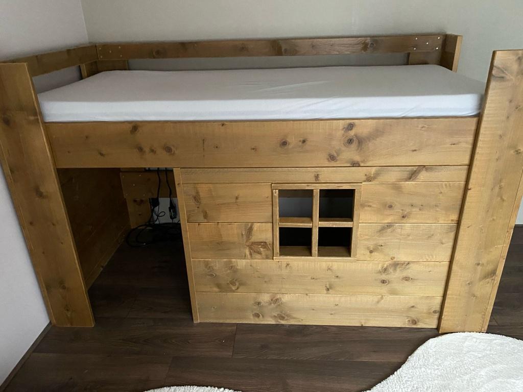 Bed te koop, Ophalen, Eenpersoons, Minder dan 160 cm, Zo goed als nieuw